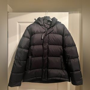 Aritzia The Super Puff Jacket